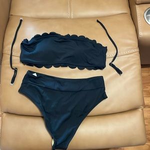 Beachsissi scalloped black bikini with removable straps. BNWT.
